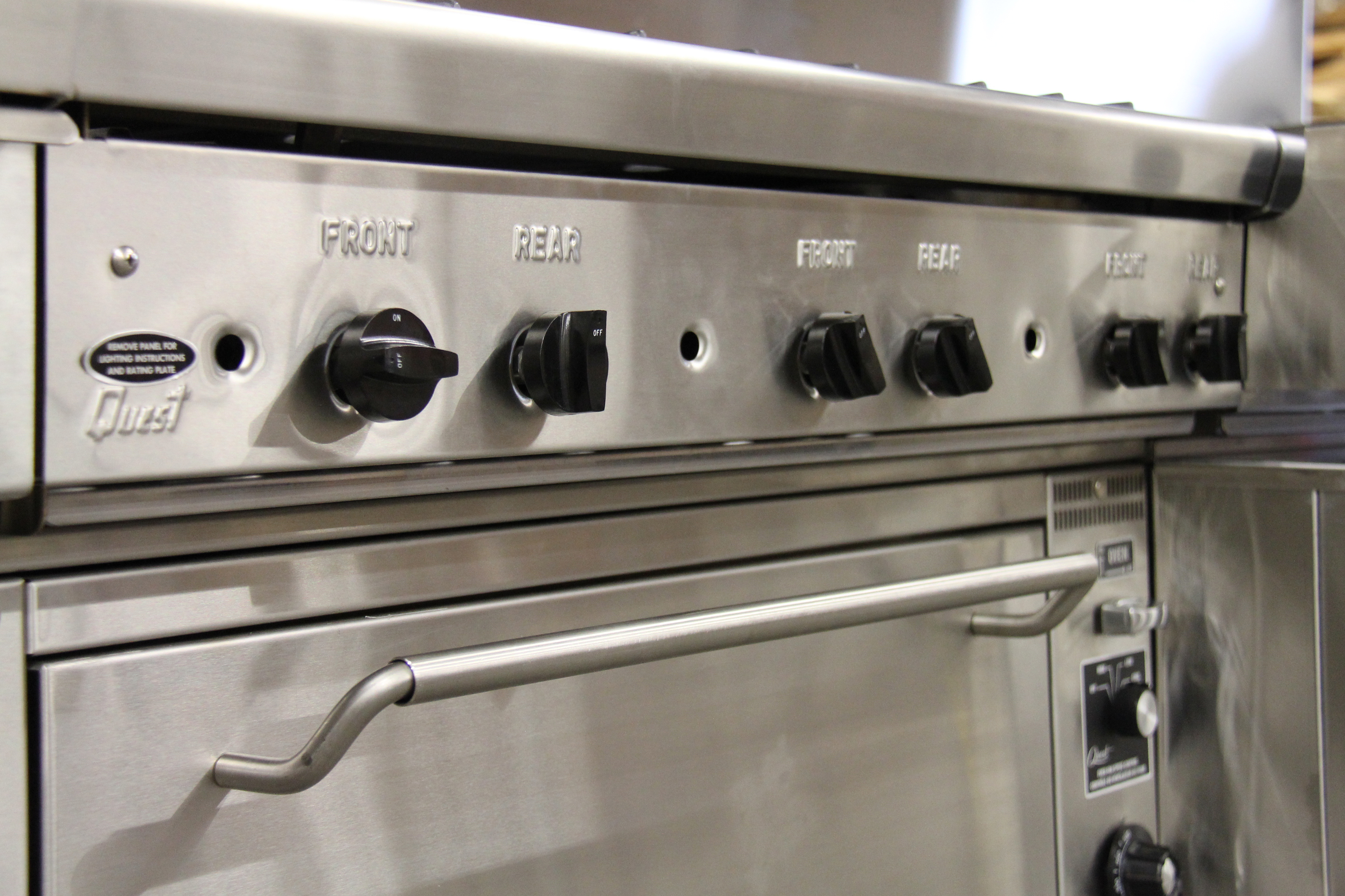 How to Clean Stainless Steel Equipment & Smallwares